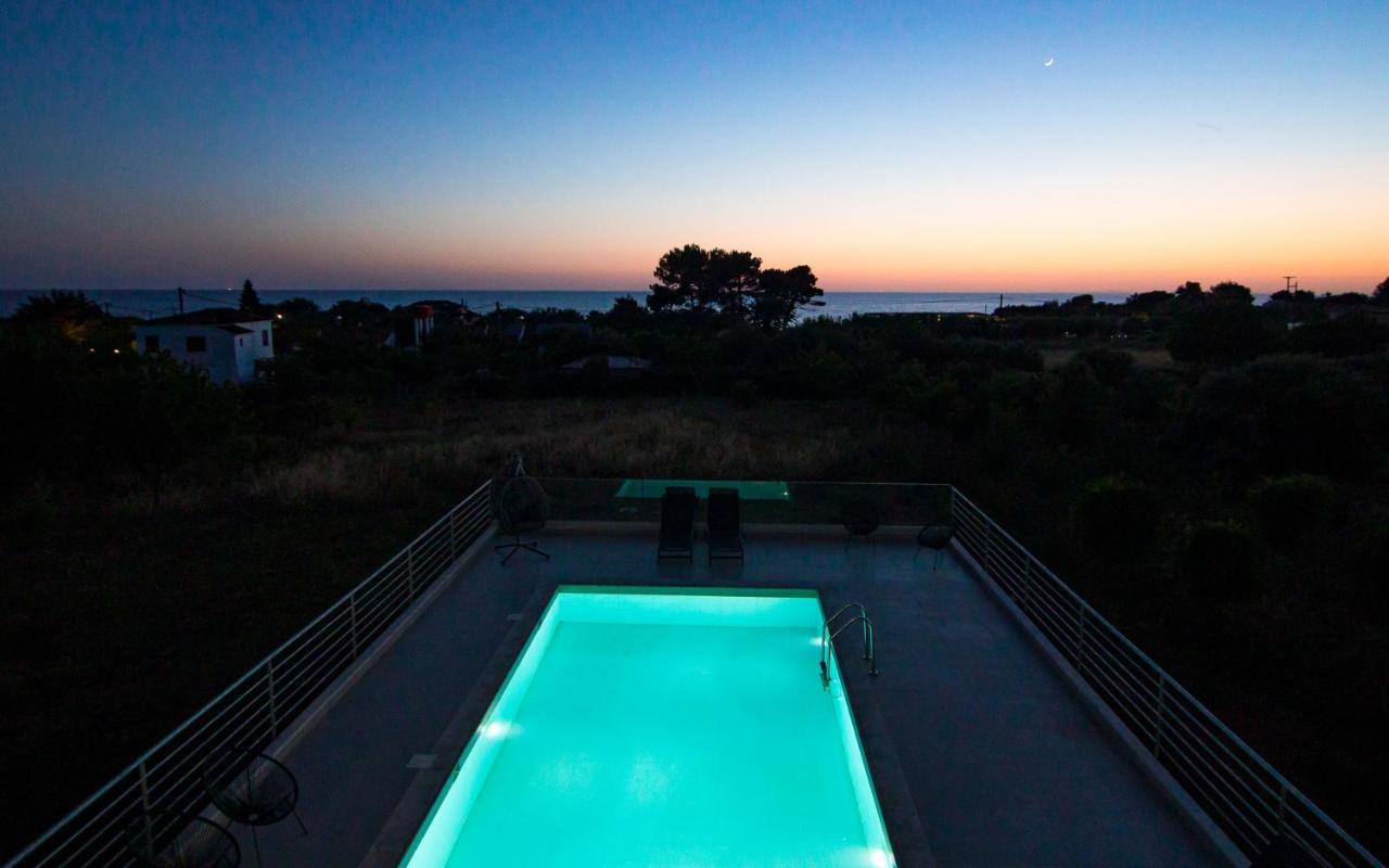 Io Luxury Pool & Hot Tub Suites 프레베자 외부 사진